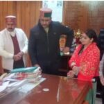 क्यों कुमाऊनी महिलाओं के लिए खास होती है नथ और पिछौड़, जानें इसका महत्व
