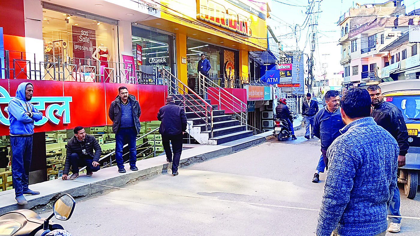 Mall Road encroachment