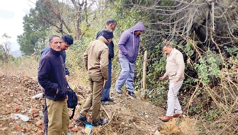 new born girl found in solan kandaghat