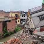 उत्तराखंड में तेज बारिश से नदी-नाले उफनाए, एयरपोर्ट का पानी घरों में घुसा, ऋषिकेश मार्ग बना खतरनाक
