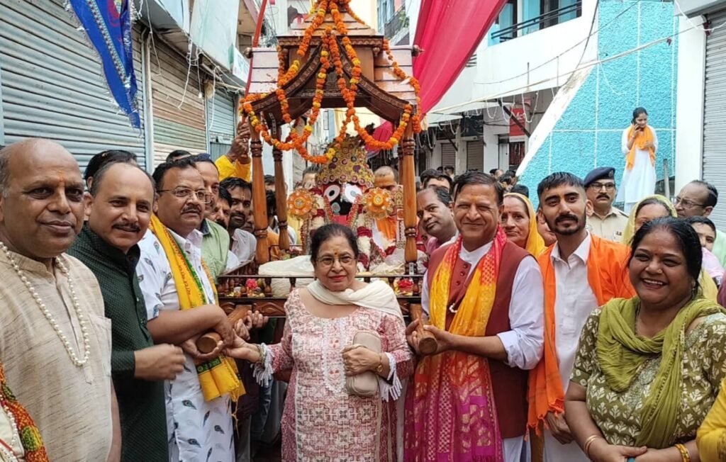 sirmaur-jagannath-rath-yatra-thousands-celebrate-17th-annual-festival-in-nahan-sirmour hillstime news
